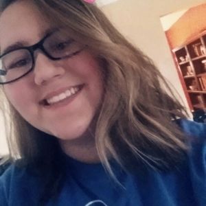 Meet your Posher, Holly